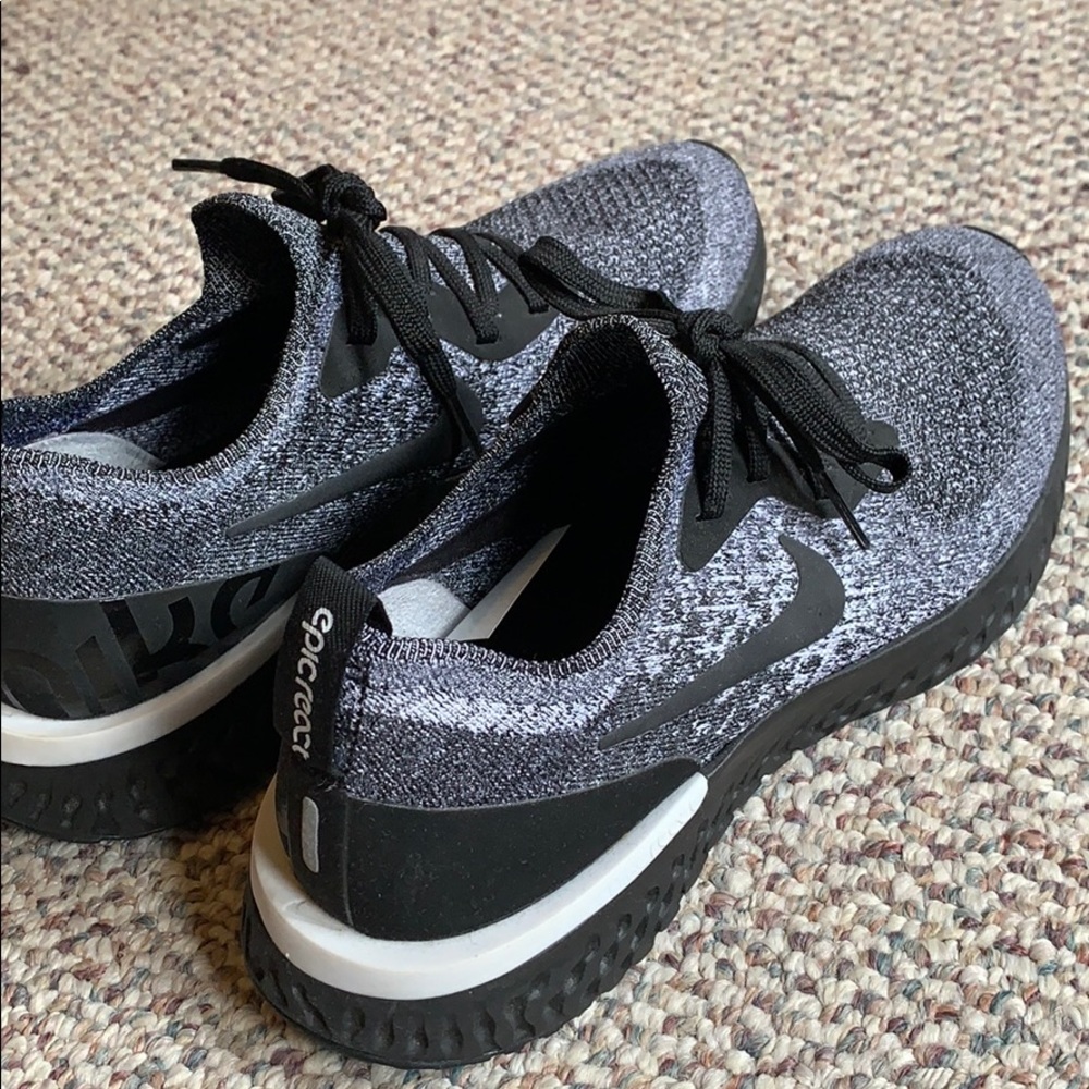 Nike flyknit epic reacts size 7.5 “oreo”